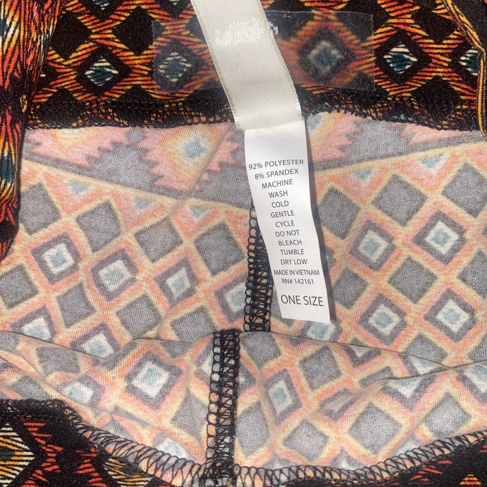 9015 - NEW LuLaRoe Aztec OS Leggings - Picture 3 of 4